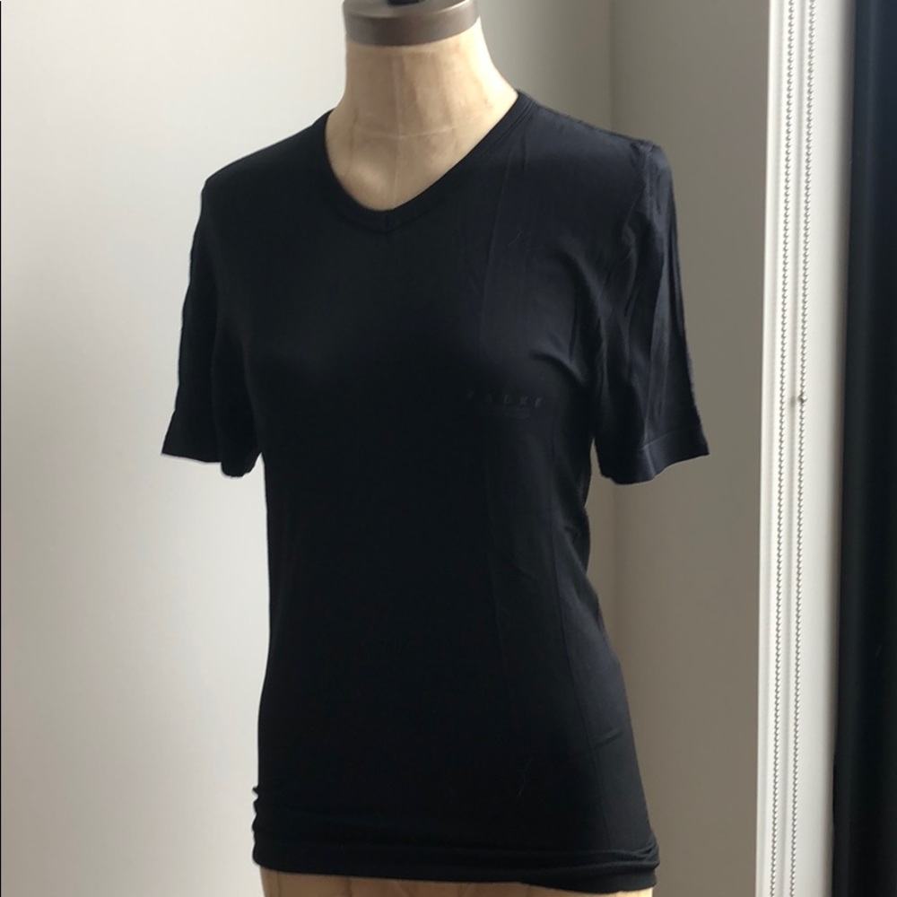 Falke baselayer v neck running tee
